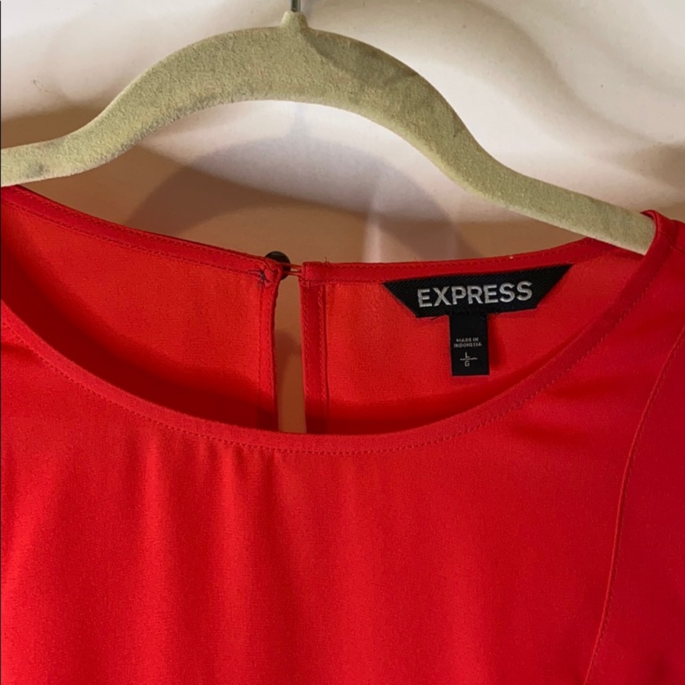 Express Red Blouse - Picture 3 of 4